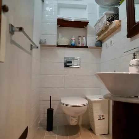 Rafo's Old Town Hideaway Apartment *