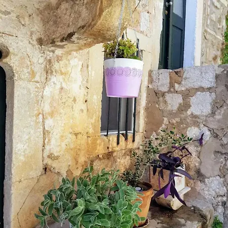 Rafo's Old Town Hideaway