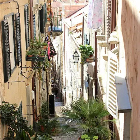 アパート Rafo's Old Town Hideaway *